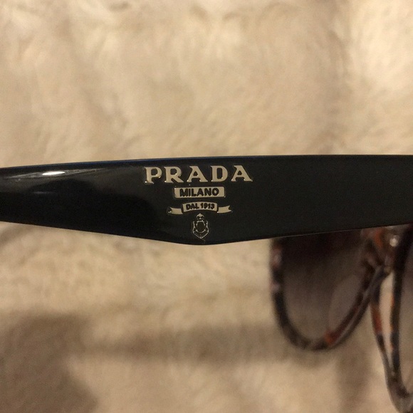 PRADA SUNGLASSES - Picture 2 of 3